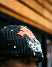 Load image into Gallery viewer, BLACK RHINESTONE BEANIE
